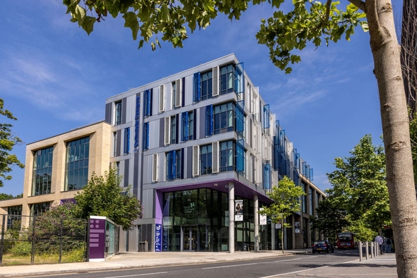 COLINDALE CAMPUS - LONDRA COLINDALE